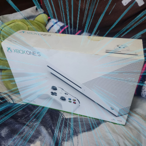 XBOX ONE S + Kinect (Producto de Segunda Mano)